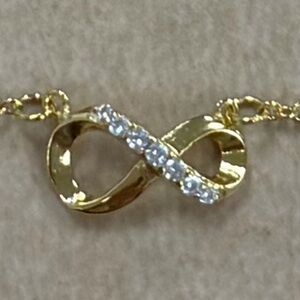 Pandora Gold Infinity Necklace with Crystals new no box 20 inches